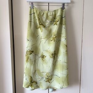 Vintage Tabloid Floral Green Midi Skirt Size 14 💚
